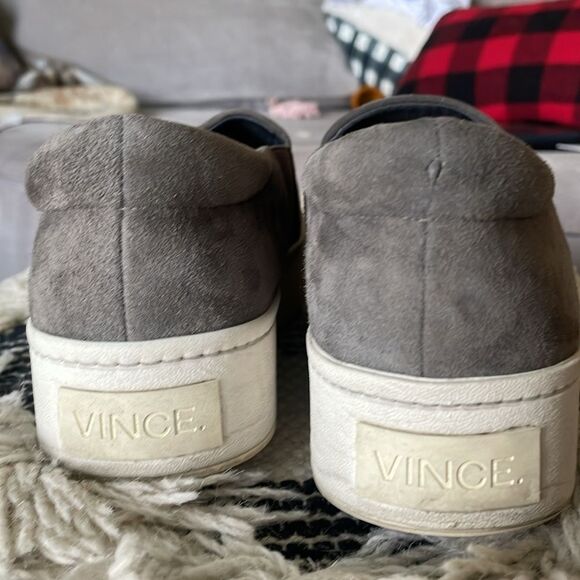 Vince size 7.5 grey suede warren sneakers - Picture 4 of 4